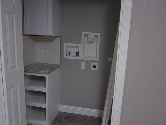 5th image of 1005 8th Ave
