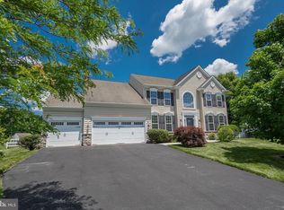 309 E Furrow Ln, Newark, DE 19702