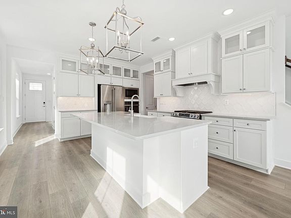 5th image of 12656 Drum Creek Way