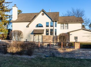 2501 Virginia Ln, Northbrook, IL