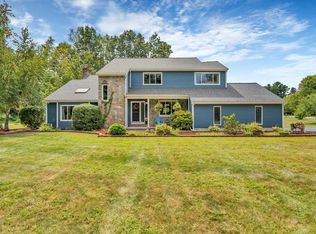 9 Spruce St, Blackstone, MA 01504