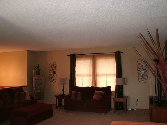 3rd image of 515 2nd St NW