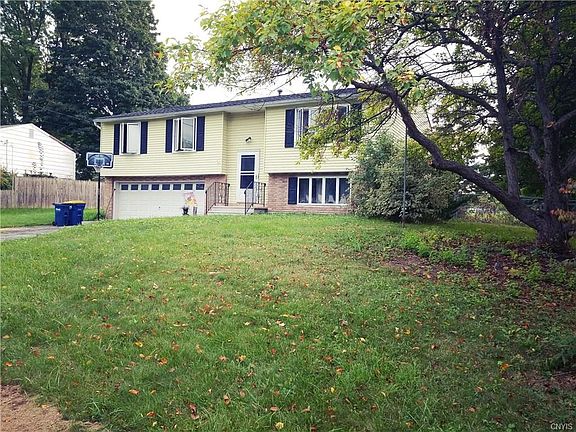 2nd image of 421 Idlewood Blvd