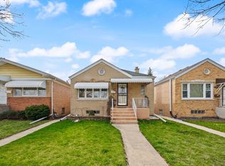 2310 Hainsworth Ave, North Riverside, IL 60546