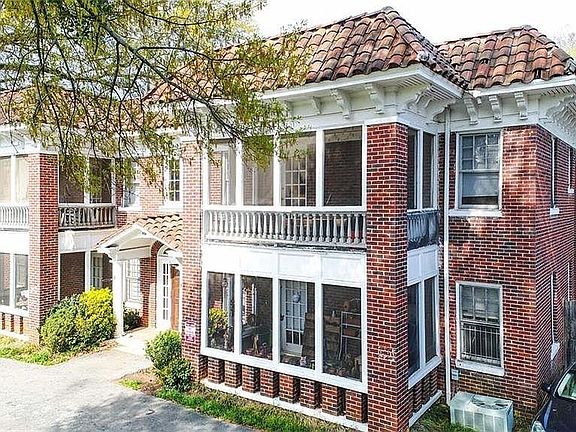 Building exterior on Briarcliff.