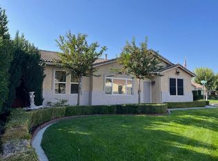 812 Via Rosa, Los Banos, CA 93635