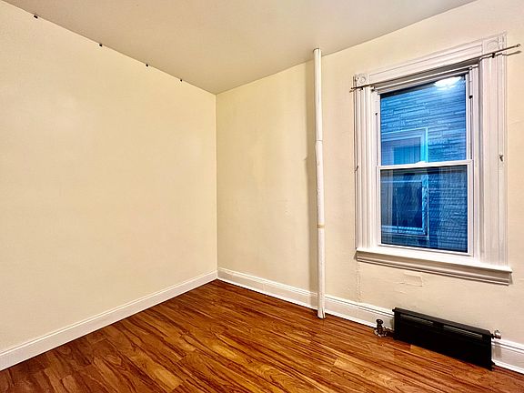 5th image of 13300 Hawtree St #2F