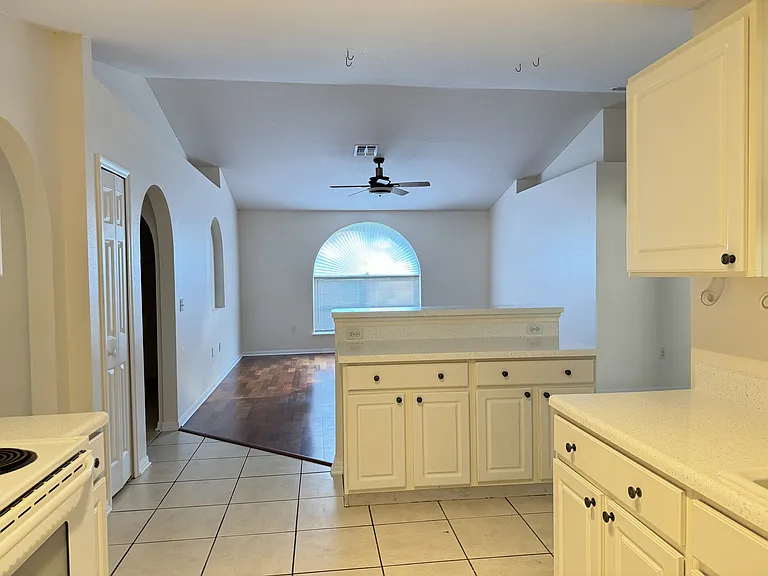 23 Zachary Wade St — Photo 10