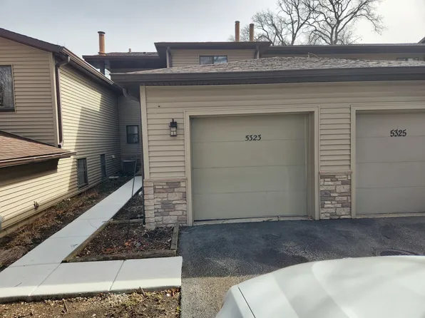 5323 Newport Dr, Lisle, IL 60532