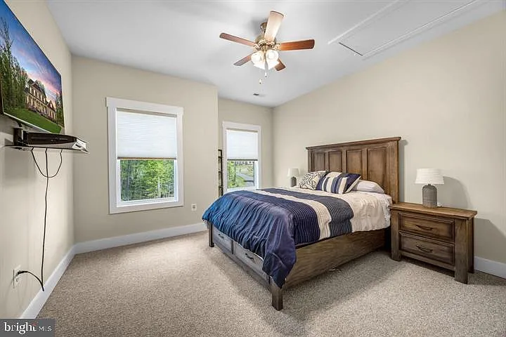 109 Seth Dr — Photo 34