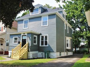 96 Roslyn St, Rochester, NY 14619