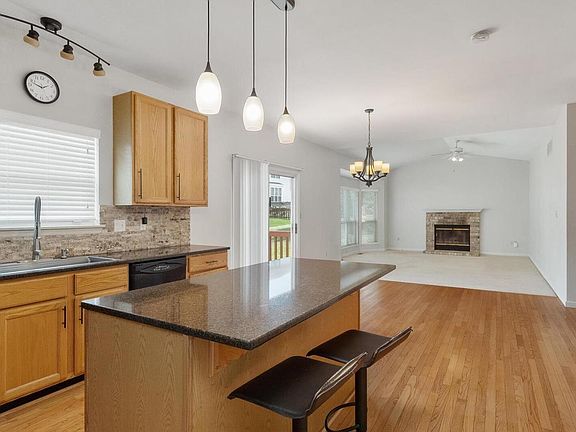 5th image of 1352 Briar Creek Dr