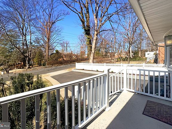 3rd image of 3155 Kenney Dr