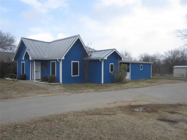 1004 Church St, Sulphur Springs, TX 75482