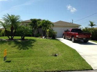 1922 NE 20th St, Cape Coral, FL 33909
