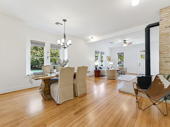 5th image of 307 Turney St