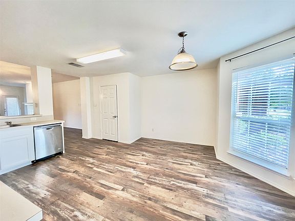 5th image of 9117 Bastille Way