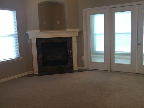 4th image of 3797 Lake Village Cv