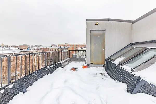 Rented by MySpaceNYC | media 21