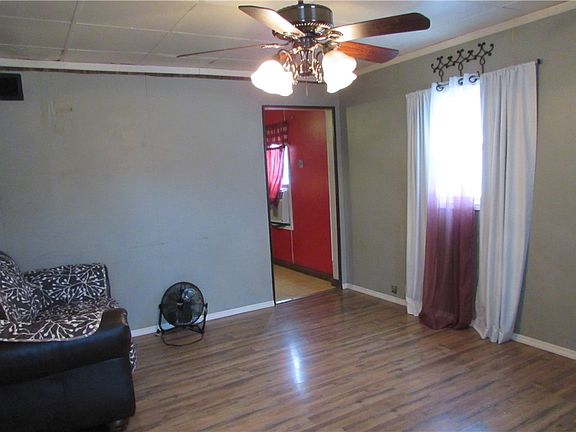 3rd image of 327 Moore St