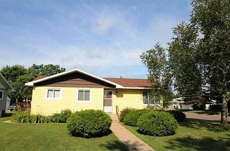 1st image of 953 34th Ave N