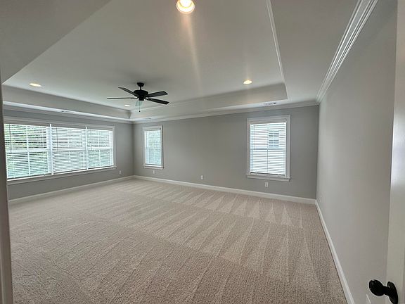 5th image of 518 Oakley Grove Circle