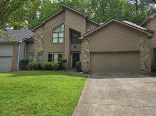 110 Lakeview Rdg E, Roswell, GA 30076