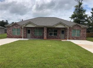129 Village Oaks Blvd, Ponchatoula, LA 70454