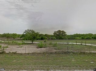 855 Quail Run, Lytle, TX 78052