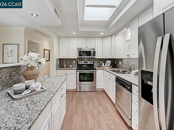 2nd image of 1149 Singingwood Ct APT 2