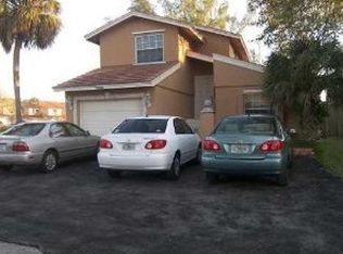 10500 La Placida Drn, Fort Lauderdale, FL 33065