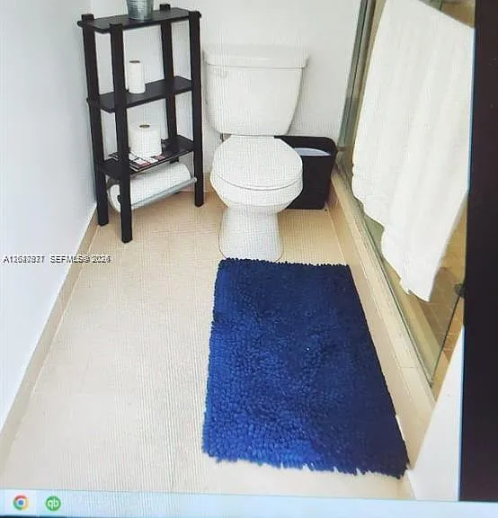 2000 NE 135th St #806 — Photo 8