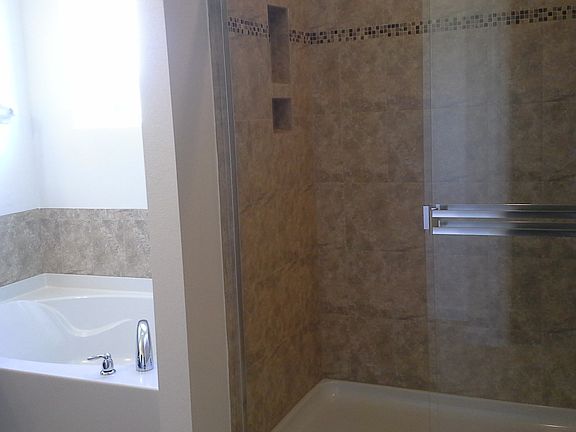 2nd image of 1388 Lexington Sq Sw