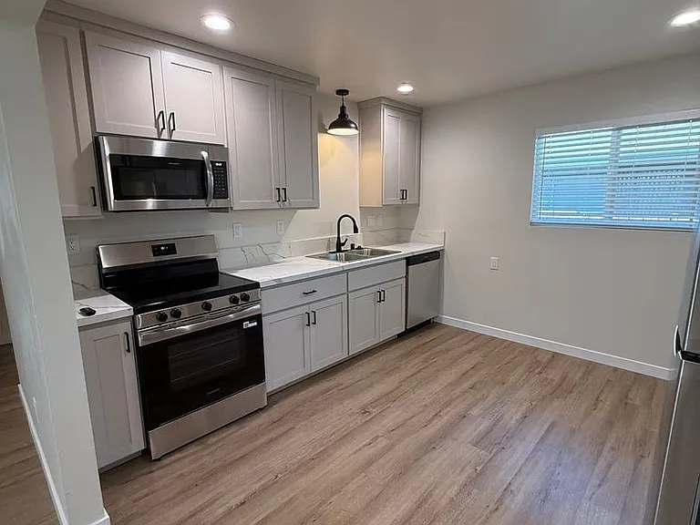 849 West St — Photo 1