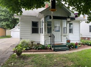 4004 8th Pl, Des Moines, IA 50313