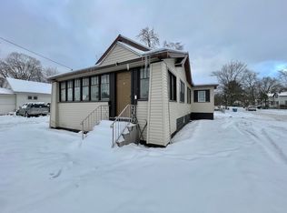363 E Holbrook Ave, Muskegon, MI 49442