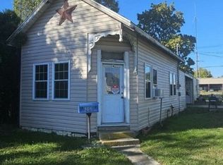 306 S Main St, Scottsburg, IN 47170