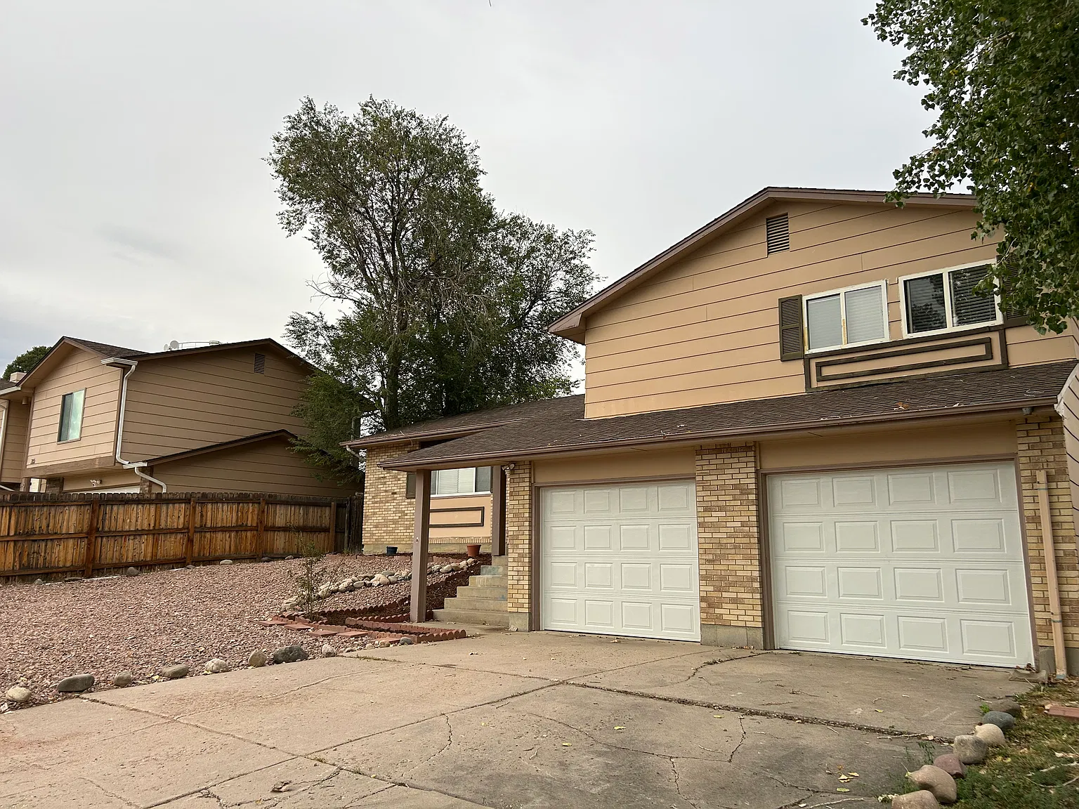3 bed, 1800 sqft, $2,195 — Photo 2