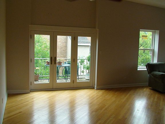 2nd image of 156 N Oak Park Ave APT 4F