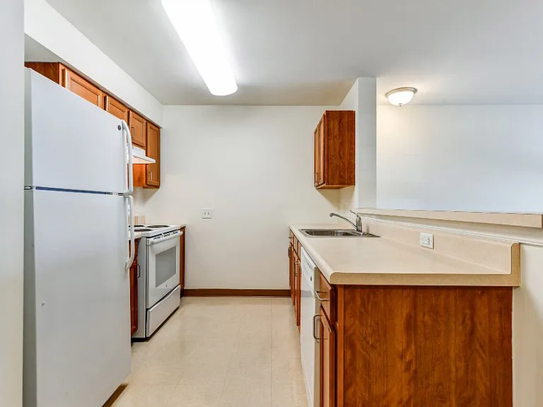 Springside School Apartments 55+ — Photo 6