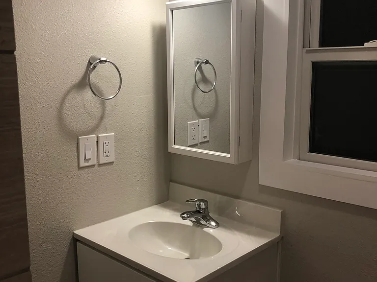 682B 62nd St #682-B — Photo 4