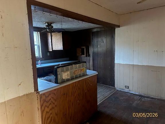 4th image of 501 Love Bridge Rd NE