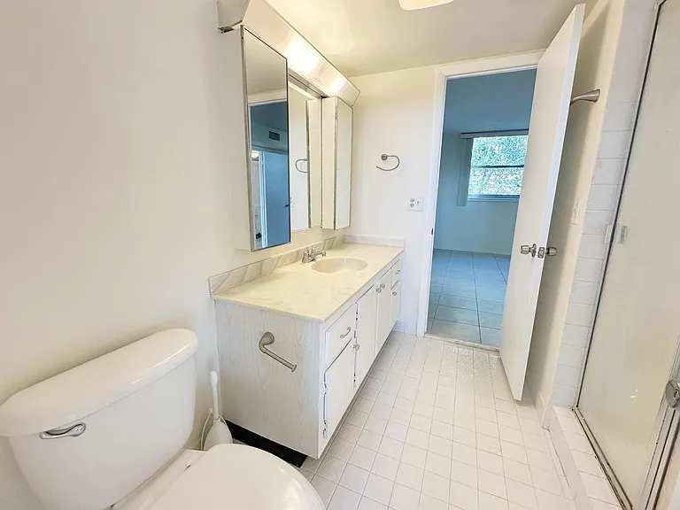 5301 NW 2nd Ave #401 — Photo 25