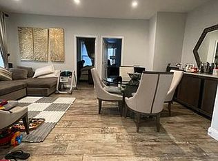 2589 44th St APT 3F, Astoria, NY 11103