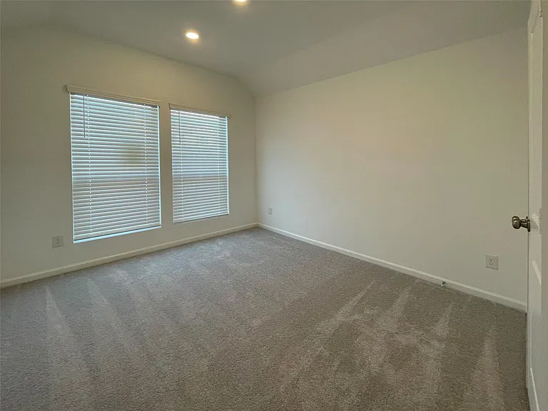 30327 Centipede Grove Ln — Photo 21