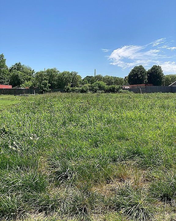 the Lot w/sewer & water in