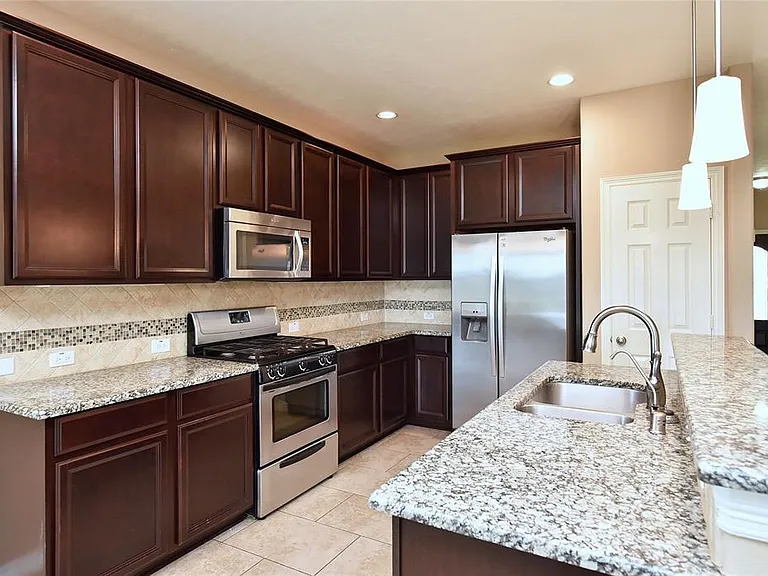 4050 Calaway Oaks Ln — Photo 8