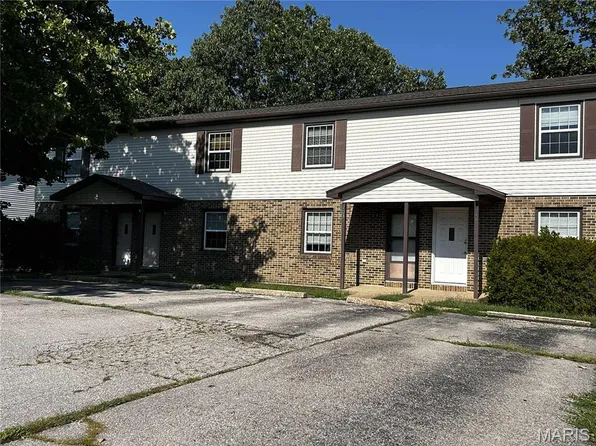 201 Country Villa Ln #207, Saint Robert, MO 65584