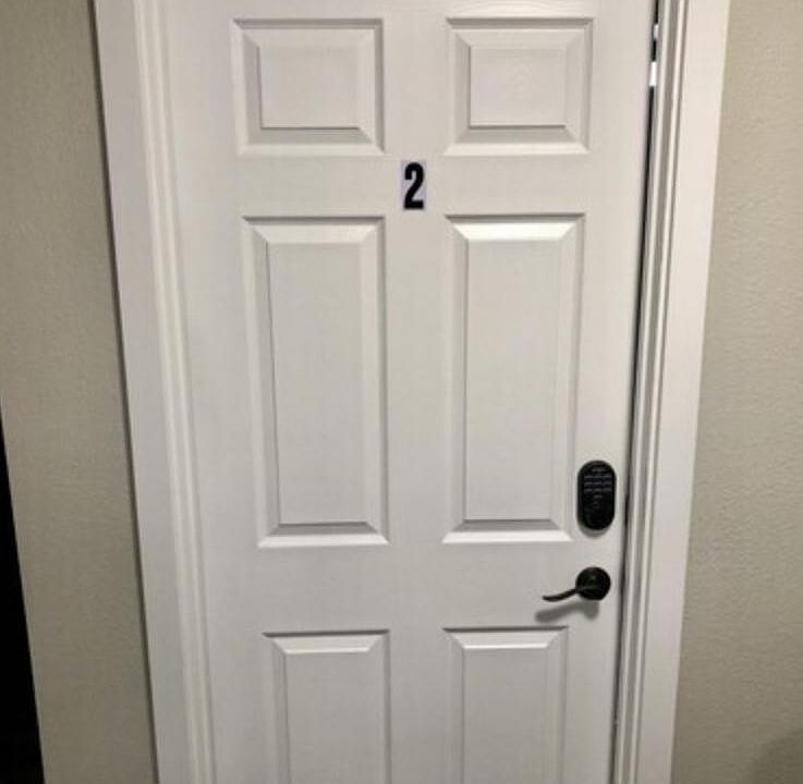 1st image of 1105 Lafayette St S Room 2