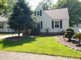 828 Meadowbrook Ave SE, Warren, OH
